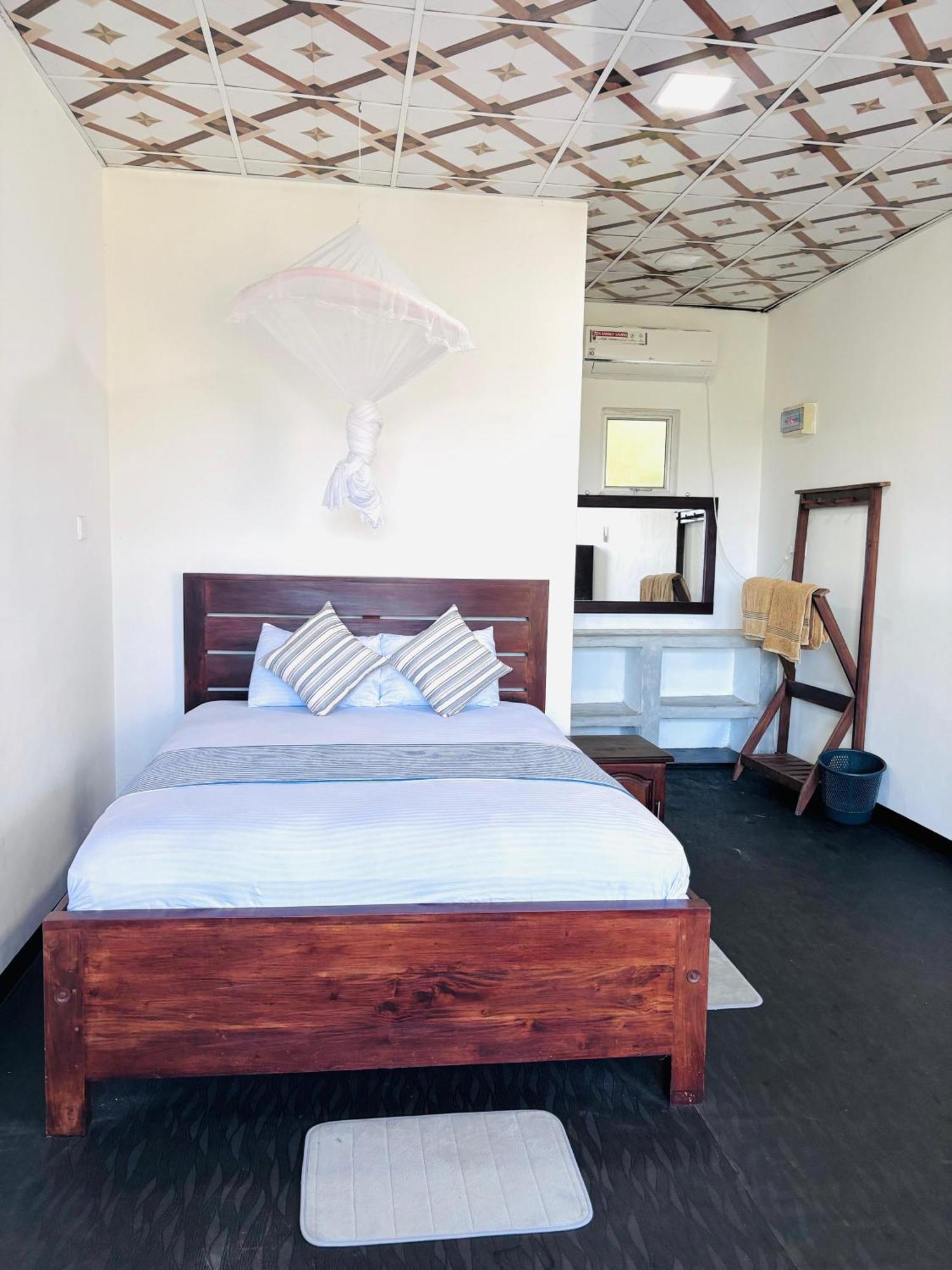 Werala Beach Resort 卡尔皮蒂耶 外观 照片
